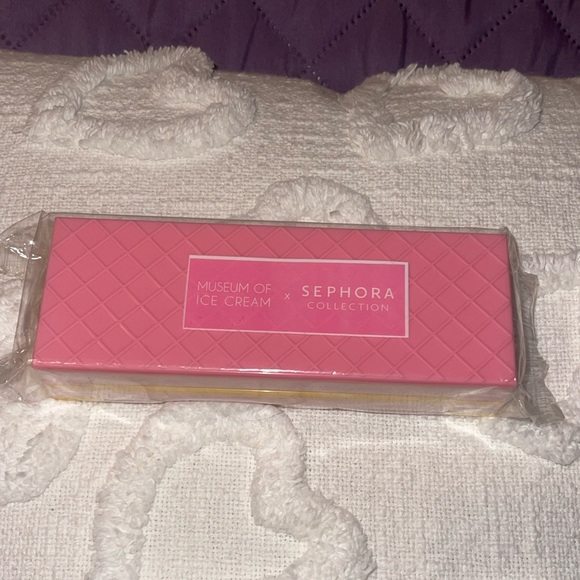 SEPHORA X MUSEUM OF ICE CREAM 🍦 SUGAR WAFER FACE PALETTE 💄 LIMITED EDITION - Picture 2 of 3